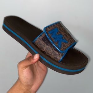 Mk platform slides